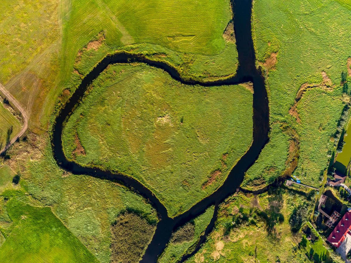 Jak długo trwa odrolnienie działki i od czego to zależy?